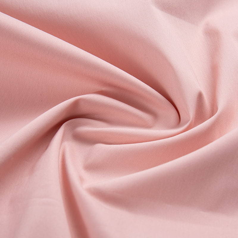 Pouvez-vous confectionner un costume avec du tissu extensible ?